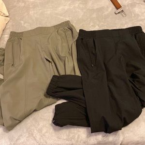 Set of workout joggers pants